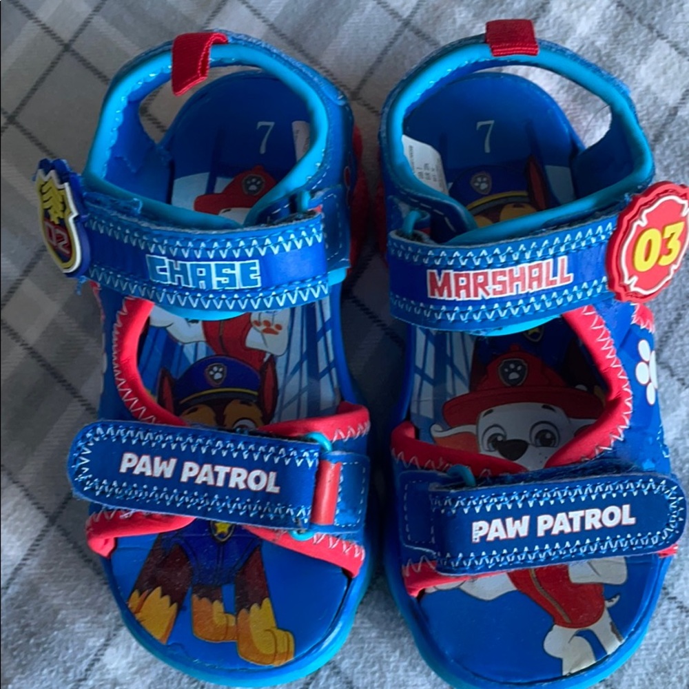 Paw Patrol sandals. Toddler size 7. Good condition